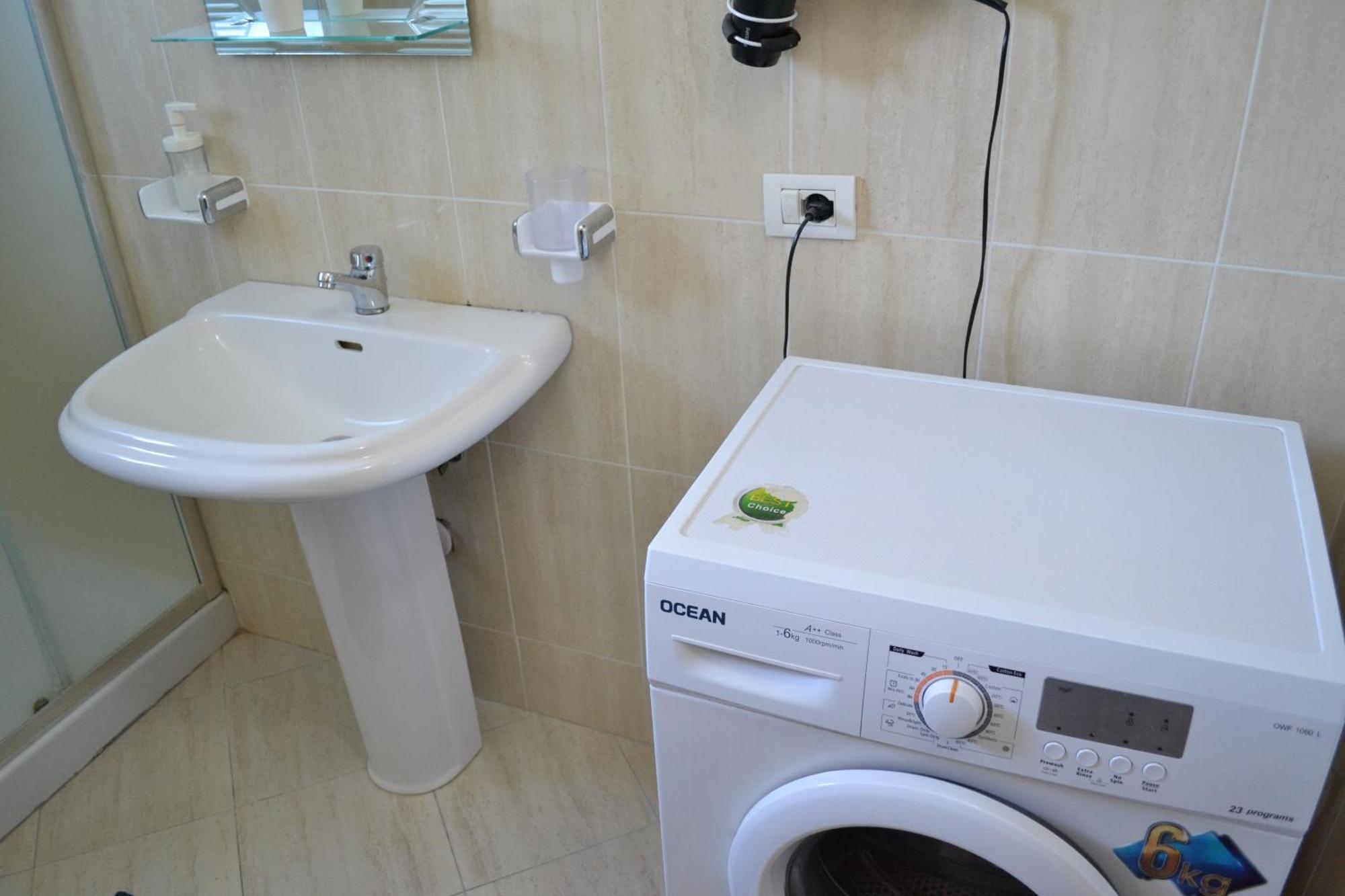 Seaview Gateway 2 Bedrooms Apartment & Garage Vlore Luaran gambar