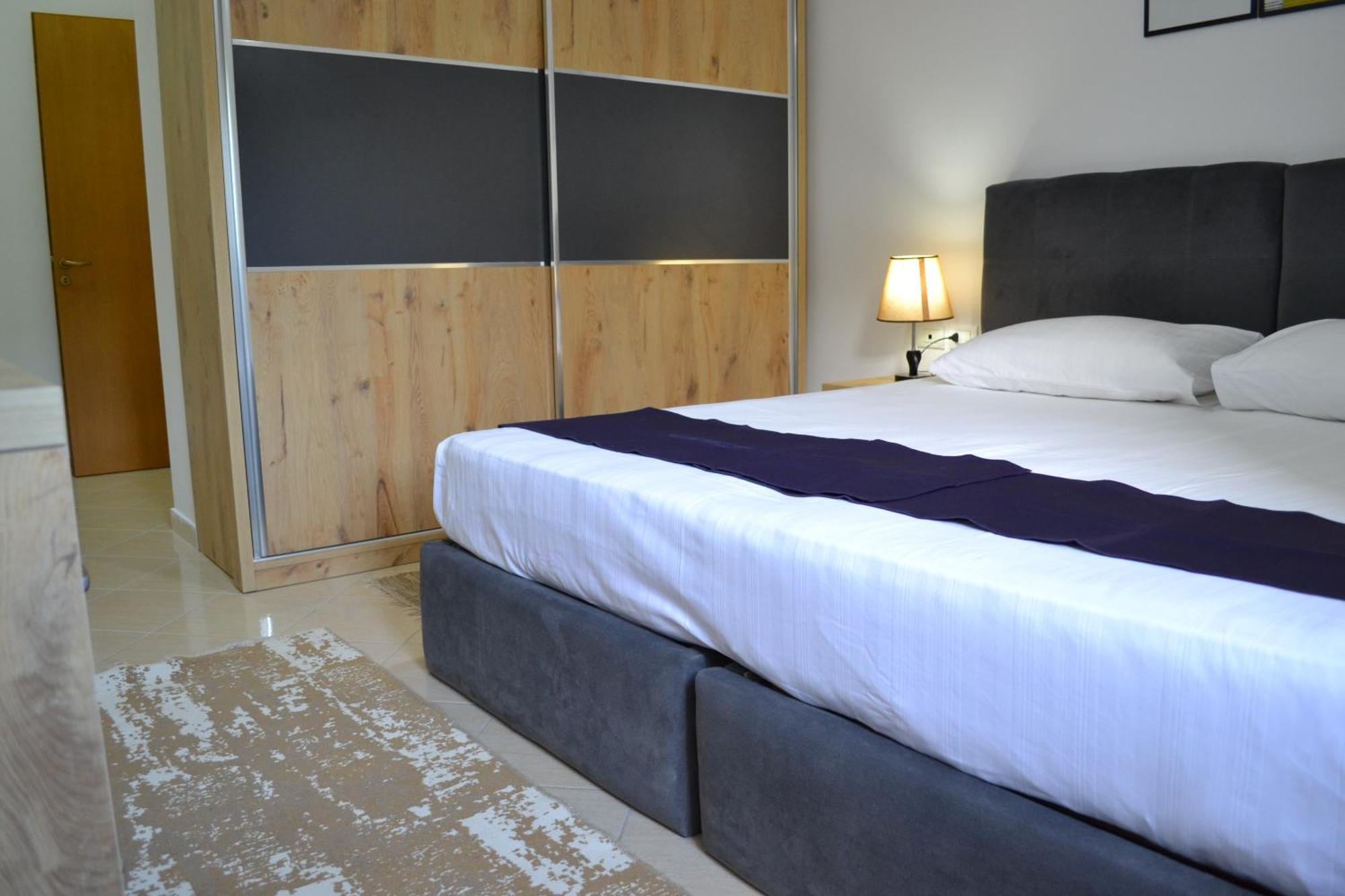 Seaview Gateway 2 Bedrooms Apartment & Garage Vlore Luaran gambar