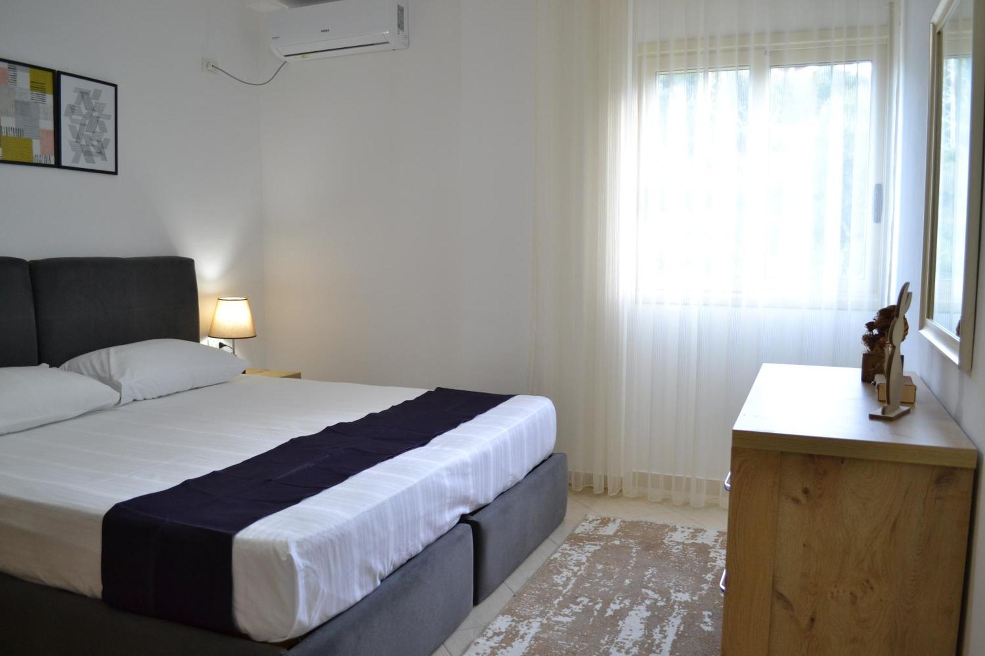 Seaview Gateway 2 Bedrooms Apartment & Garage Vlore Luaran gambar