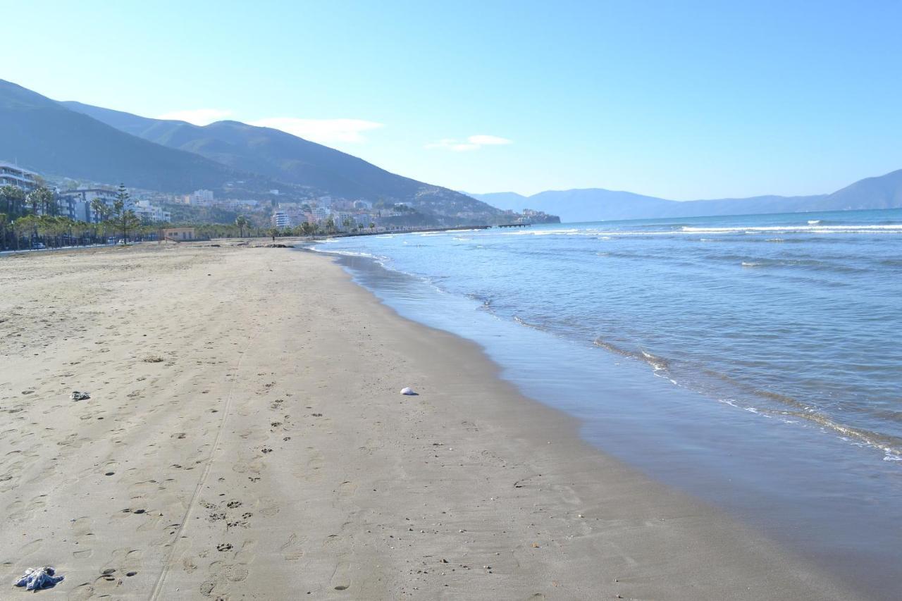 Seaview Gateway 2 Bedrooms Apartment & Garage Vlore Luaran gambar